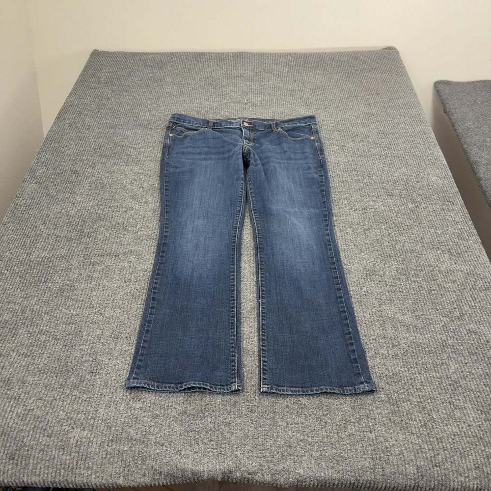 Old Navy Jeans Womens 14 Short Blue Cotton Spandex The Diva Bootcut Casual Style